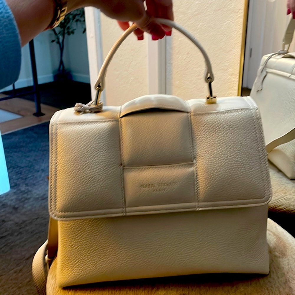Beautiful brand new (never been used) Isabel Bernard bag - Picture 5 of 14